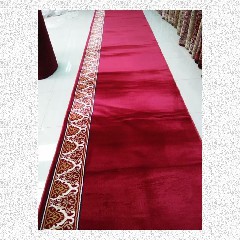 Karpet Iransahr merah